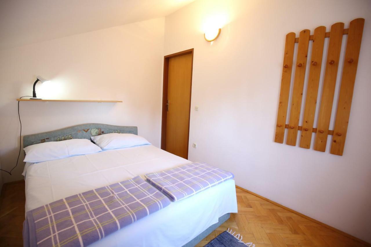 Apartments Paleka Petrcane Ngoại thất bức ảnh